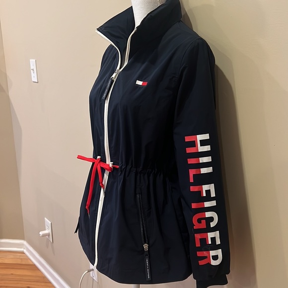 Beautiful rain jacket - Picture 5 of 5